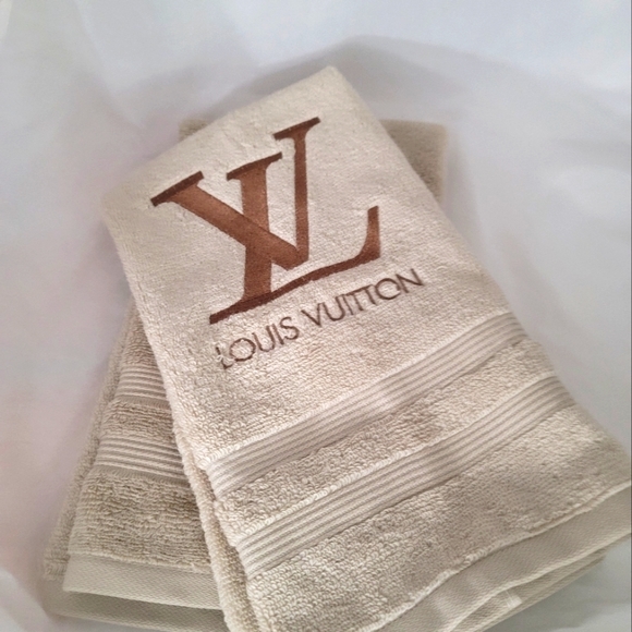 Embroidered Louis Vuitton Hand Towel Set - Brown on Beige/Tan - Picture 2 of 4